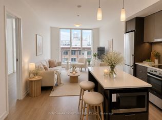 203 College St #606, Toronto, ON M5T 0C8