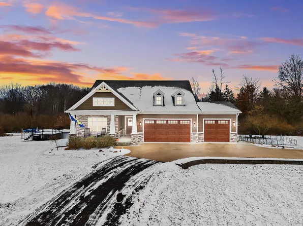 5899 Chilson Rd, Howell, MI 48843