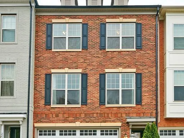 22233 Falling Ter, Ashburn, VA 20148