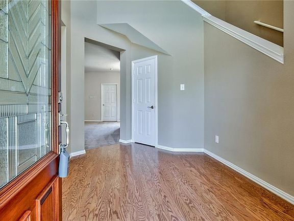 3rd image of 1818 Lake Texoma Cir