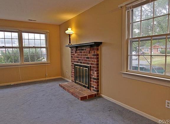 5th image of 340 Argyll Cir