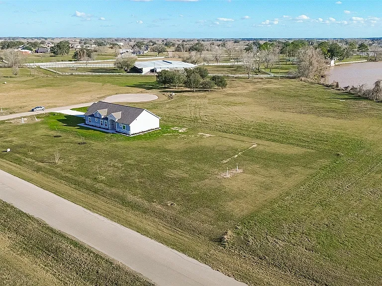 16502 Tankersley Ct — Photo 2