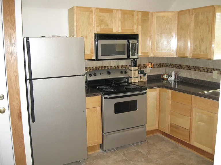 2011 Taylor St NE — Photo 6