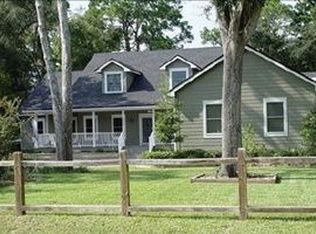 1555 Philips Manor Rd, Fernandina Beach, FL 32034