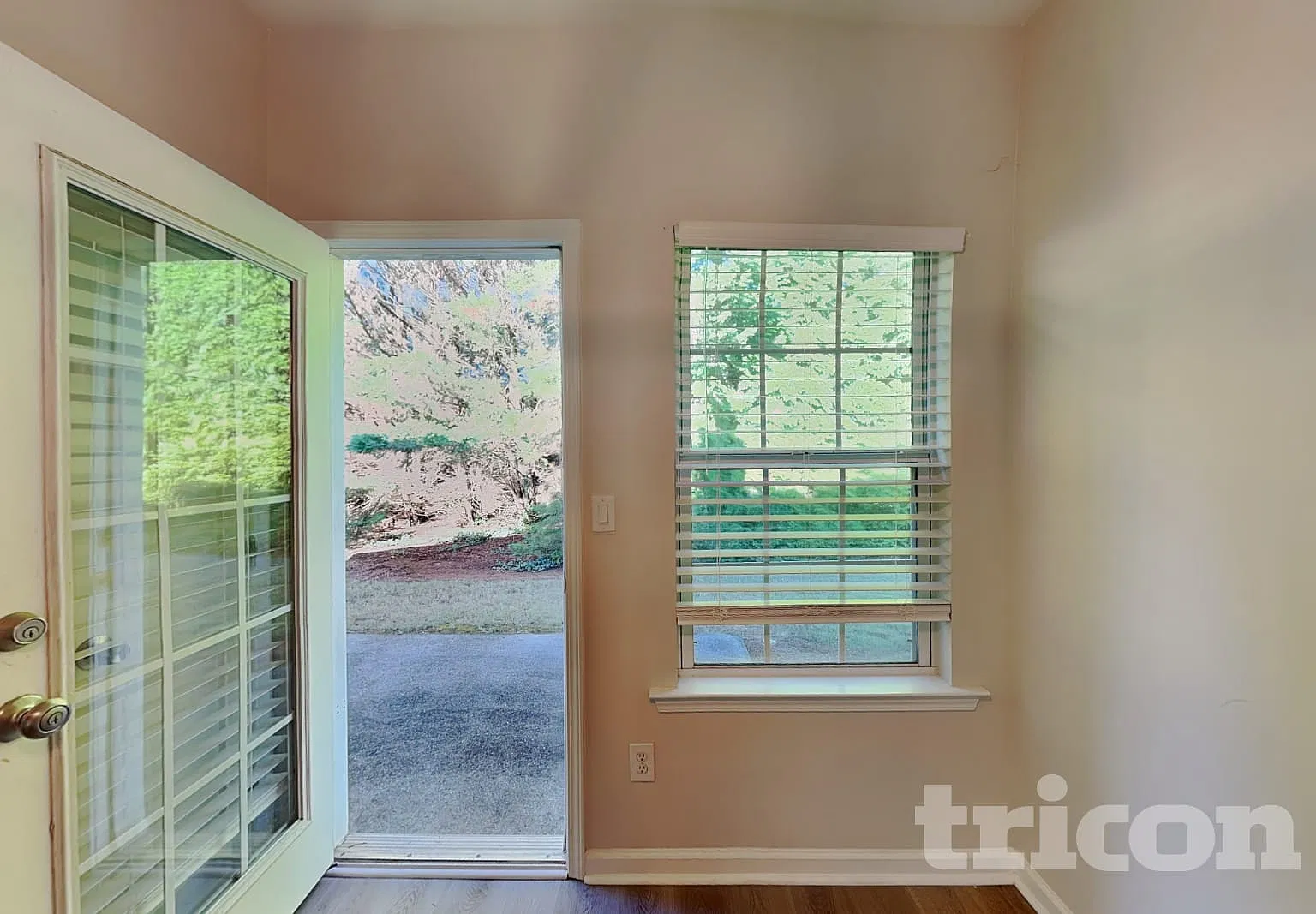 1642 Donovans Rdg NW Kennesaw GA — Photo 4