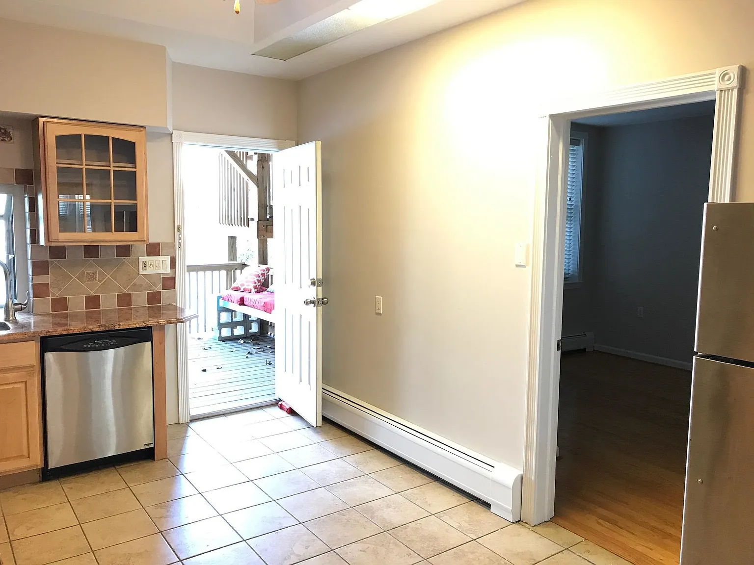 2 bed, 1.0 bath, $3,700 — Photo 4