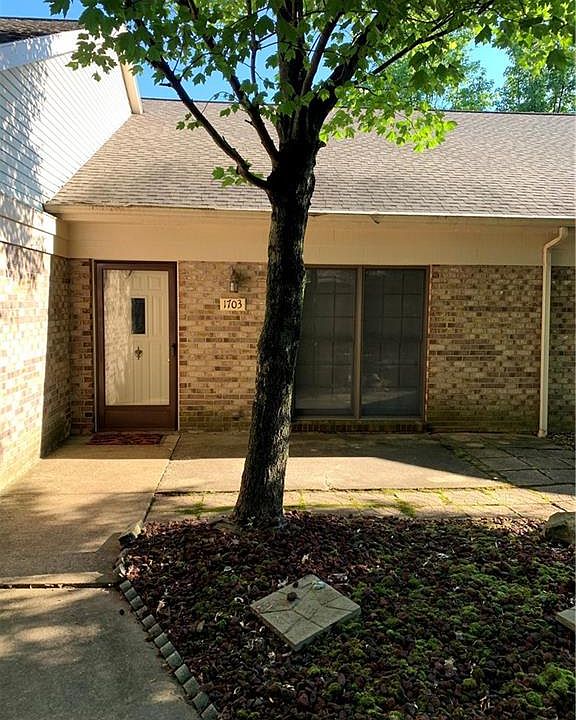 1st image of 1703 Westhampton Dr