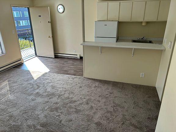 2nd image of 4130 11th Ave NE #8004