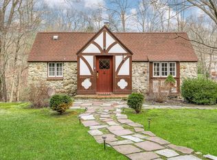 9 Bayard Ln S, Suffern, NY 10901