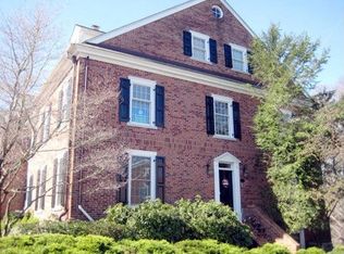19 Sentinel Rd, Washington Crossing, PA 18977