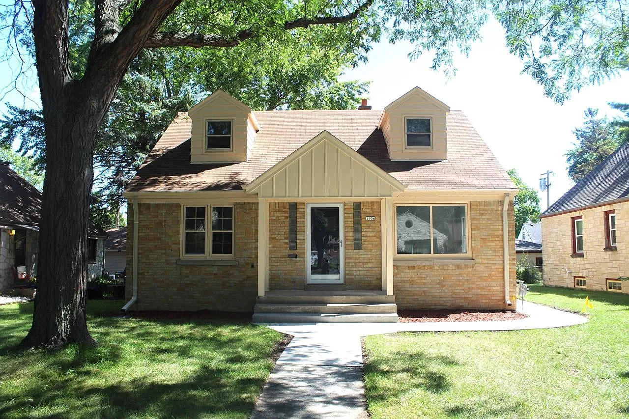 2956 North 82nd STREET photo 1
