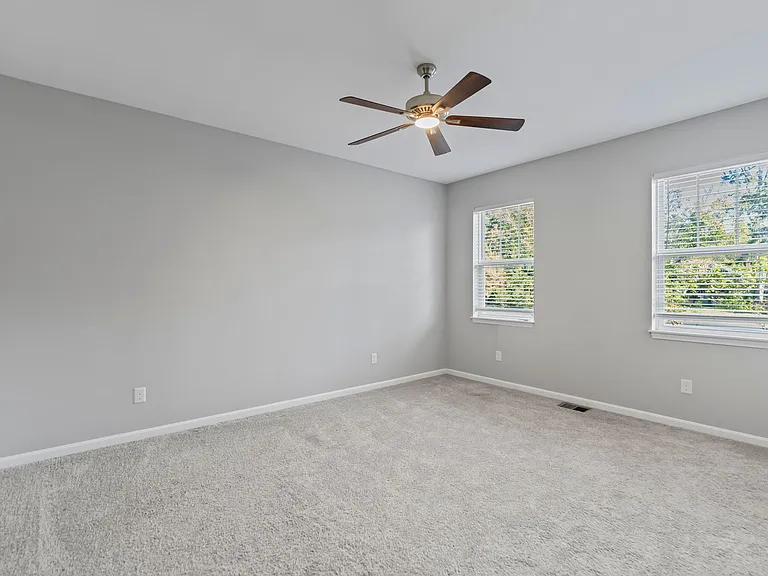 4205 Taylor Cove Ct — Photo 14