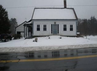 2 Stage Rd, Nottingham, NH 03290