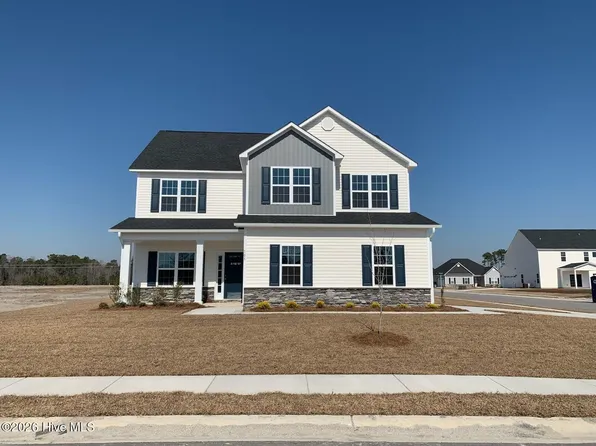 105 Twisted Vine Boulevard, Jacksonville, NC 28546