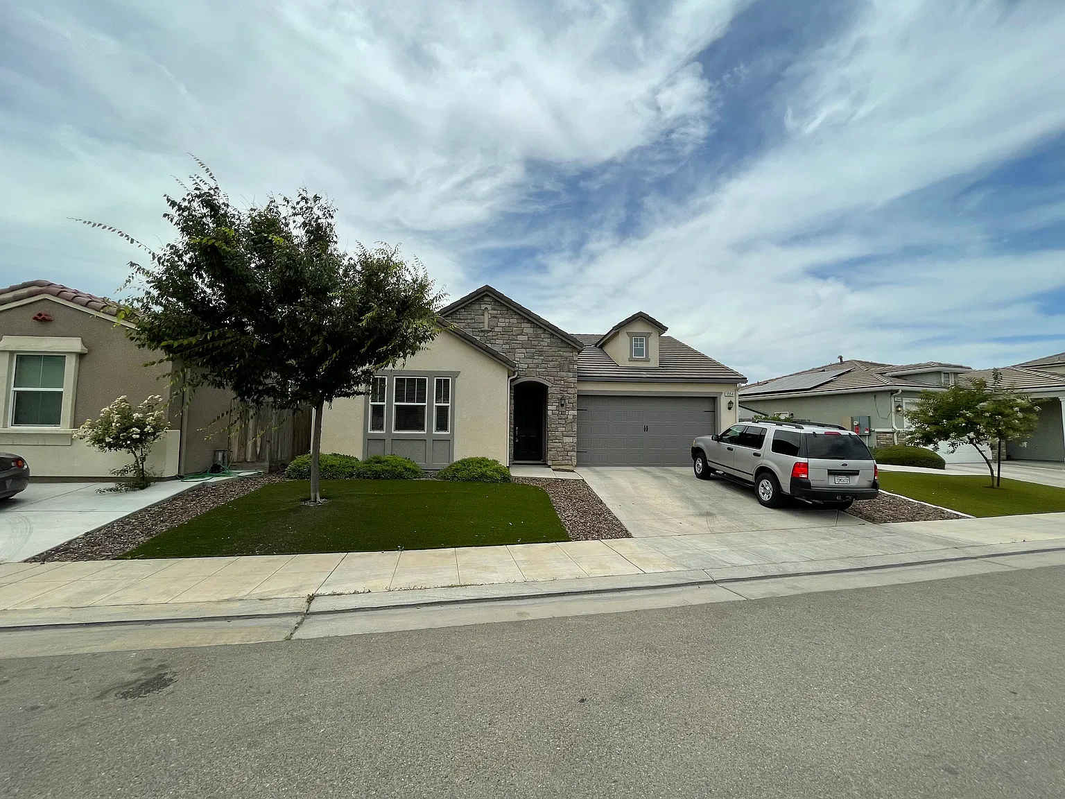 3 bed, 1702 sqft, $2,395 — Photo 4