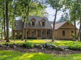 5116 Forest View Ct, Ann Arbor, MI 48108