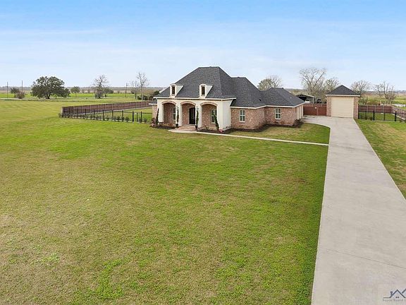 2nd image of 220 Moss Point Dr