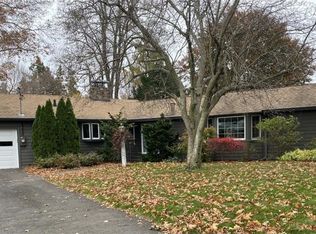 42 Collier Rd, Wethersfield, CT 06109