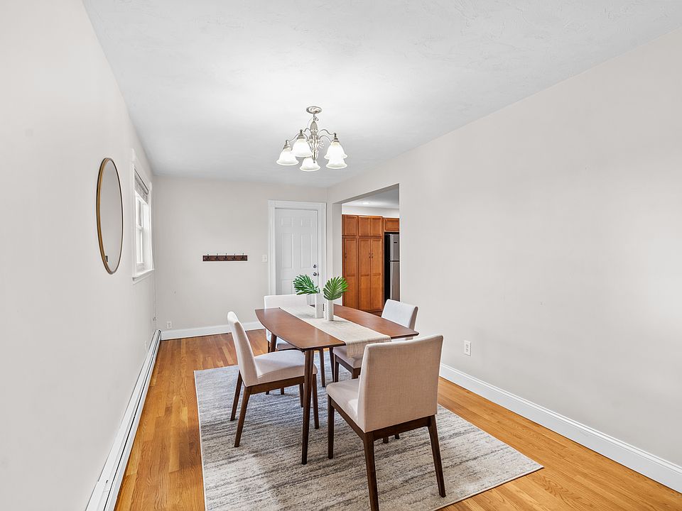 1st image of 480 Medford St #4