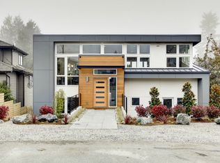 9048 Loyal Ave NW, Seattle, WA 98117