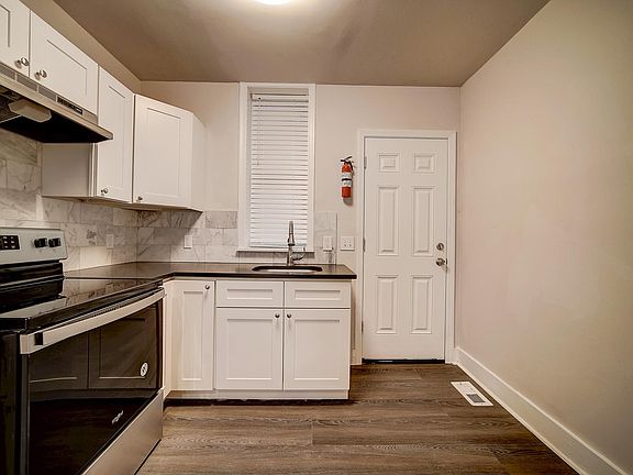5th image of 3329 N Sydenham St #14