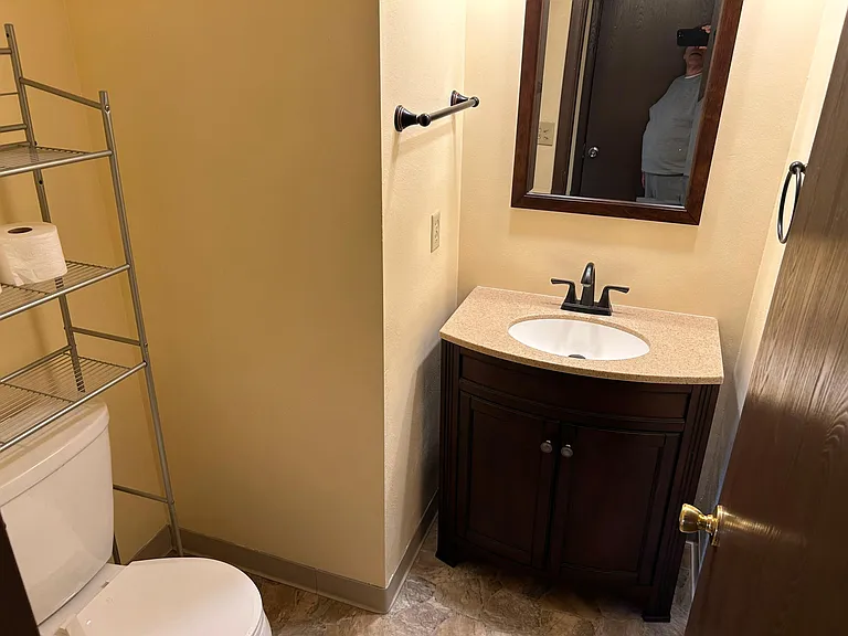 5 Maplewood Dr #12 — Photo 9