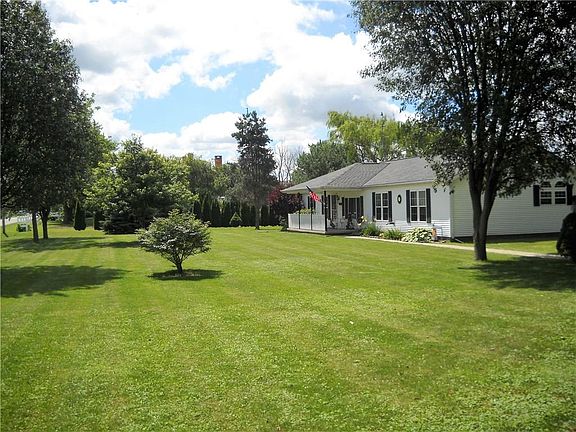 3rd image of 10205 Plattsburg Rd