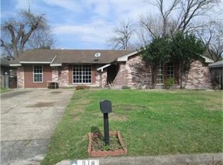 918 Forestburg Dr, Houston, TX 77038