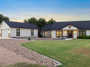 100 W Oriole Dr, Highland Haven, TX 78654