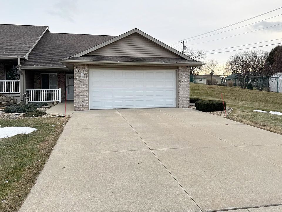 1st image of 713 Hillcrest Ct