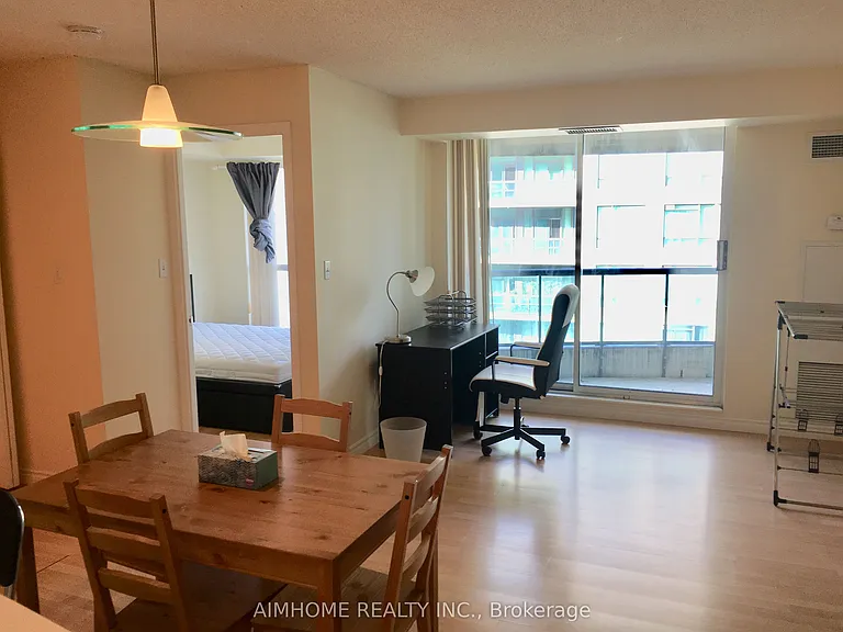 7 Lorraine Dr #2107 — Photo 3
