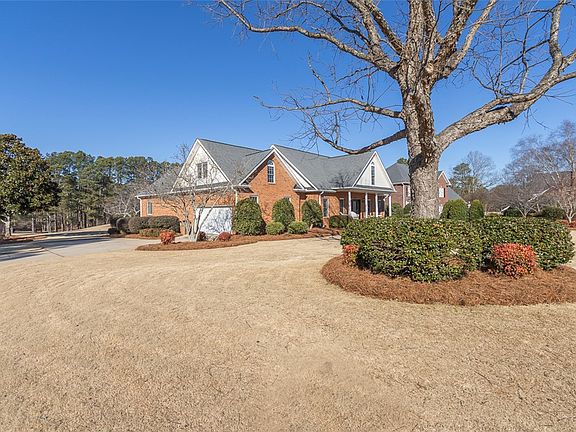 4th image of 3108 Cobbs Way