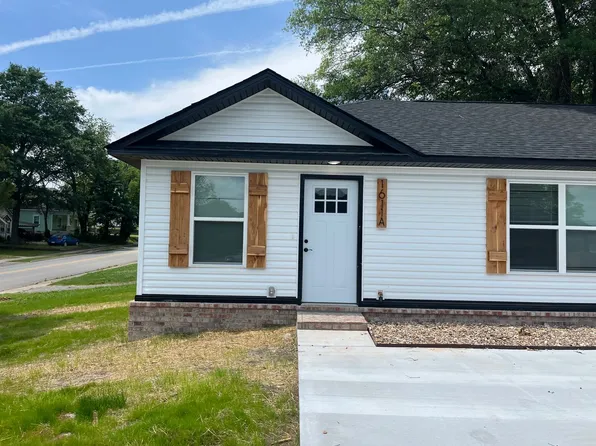 1611 Poplar St, Van Buren, AR 72956