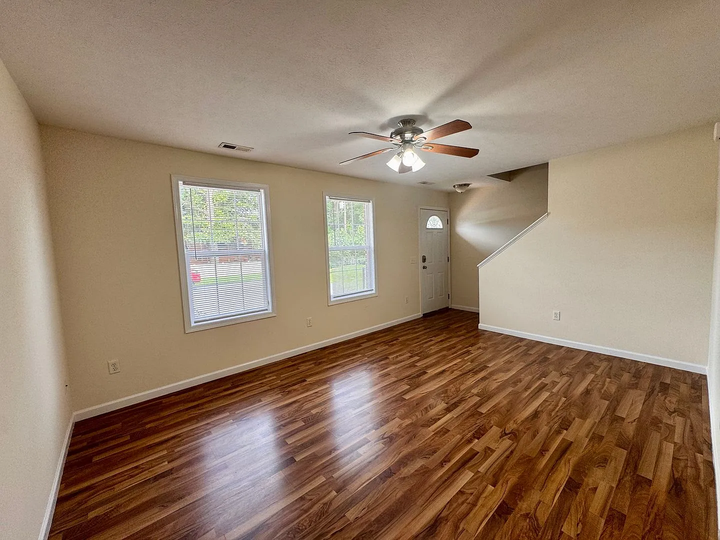 Apartment for Rent — Photo 4