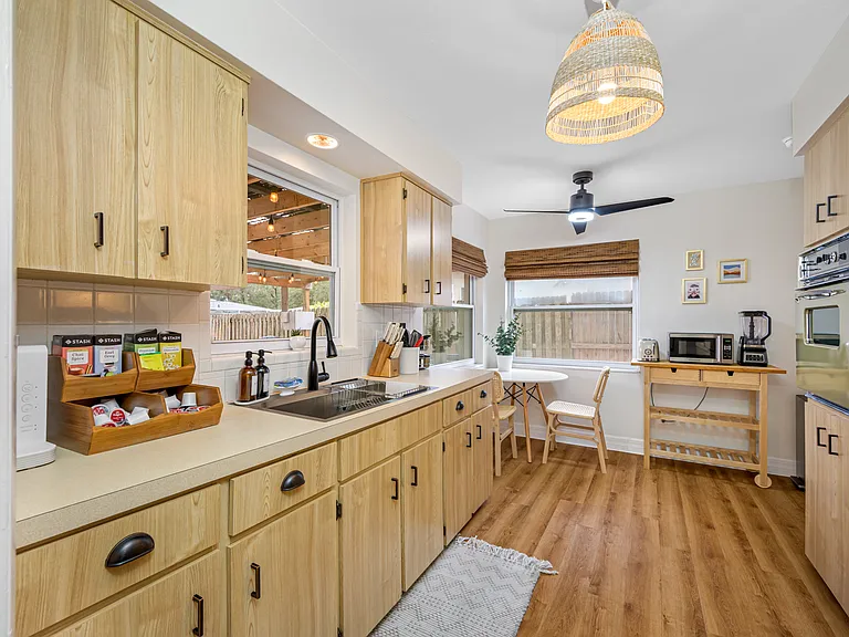 1679 Leisure Dr — Photo 13