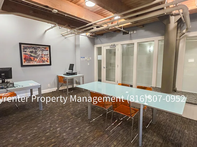 700 Broadway Blvd #308 — Photo 11