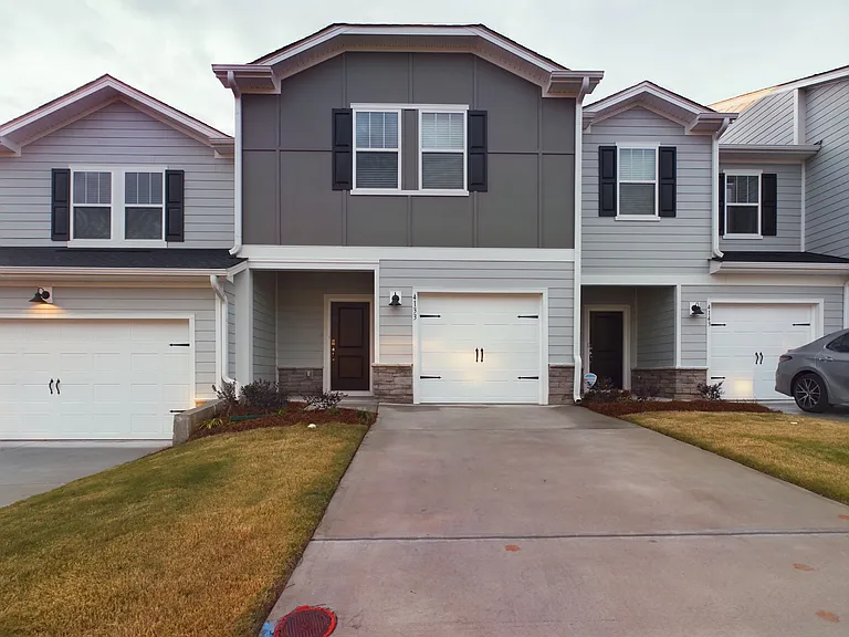 4133 County Down Ave — Photo 1