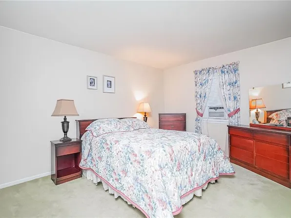 38 Bleeker Place image 14 of 35