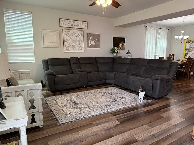 124 Martha Ln — Photo 6