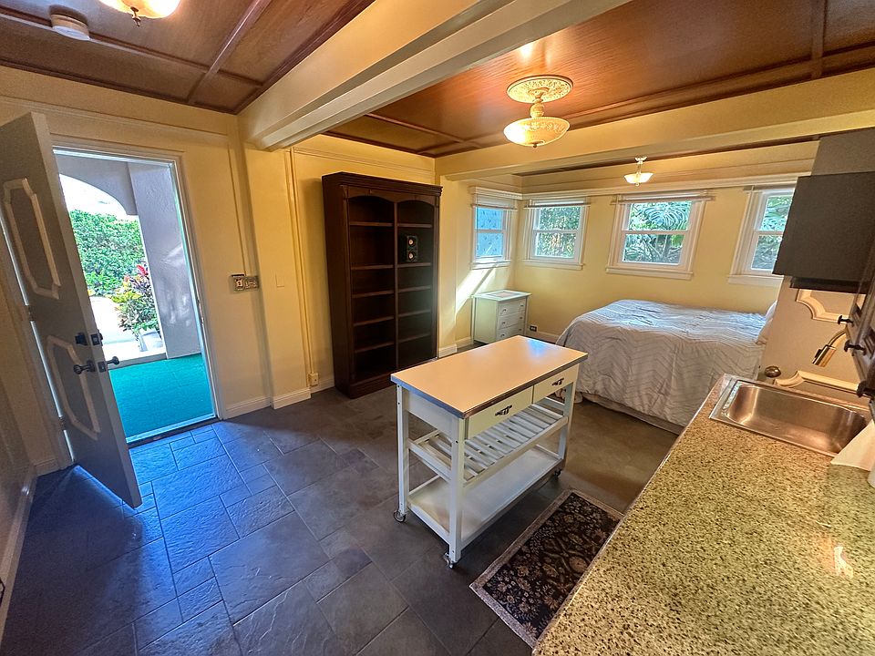 1st image of 3156A Oahu Ave APT 5