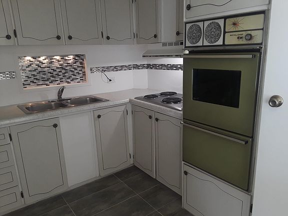 4th image of 19900 NW 37th Ave