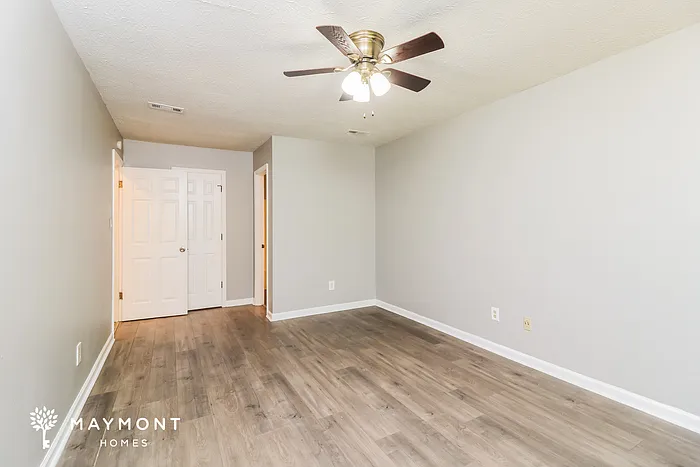 1183 Salisbury Trl — Photo 7