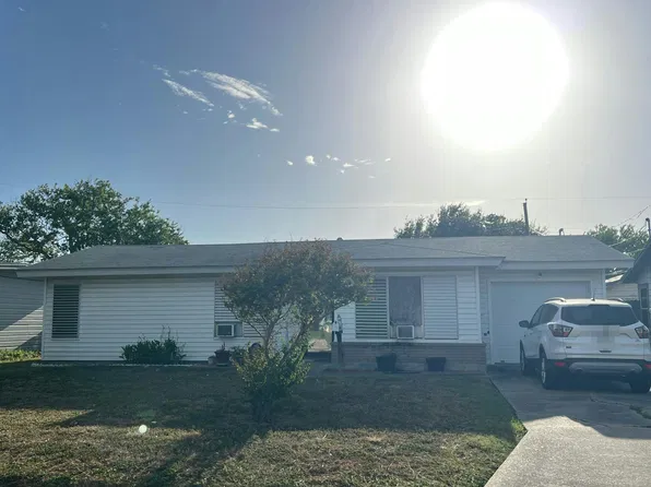 1505 Crosby St, Portland, TX 78374