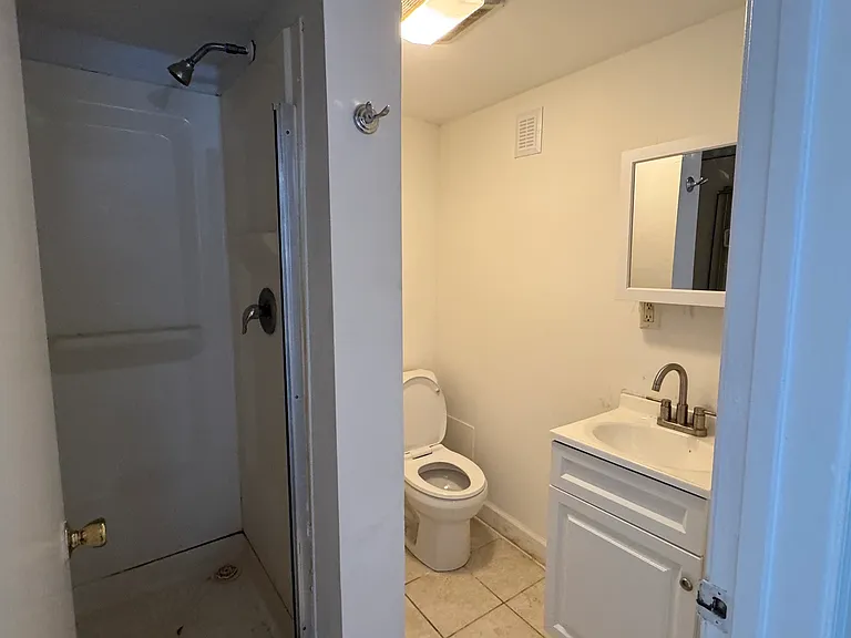 500 N 3rd St #2 — Photo 8