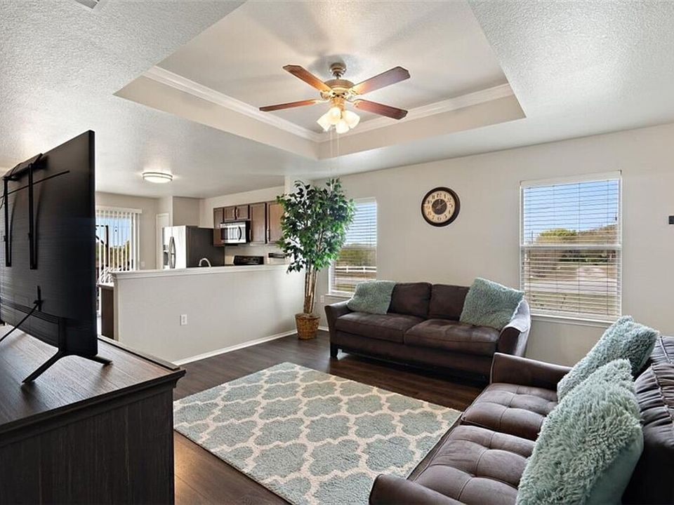 2nd image of 12201 Sky Harbor Dr