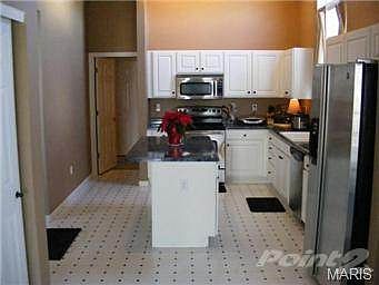 3rd image of 202 Chestnut Hill Dr
