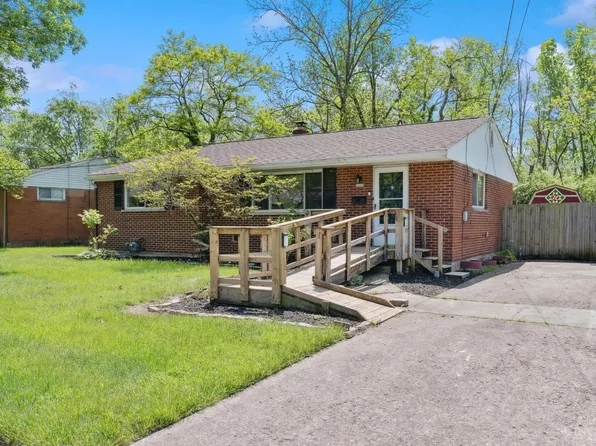 2609 Royal Glen Dr, Cincinnati, OH 45239