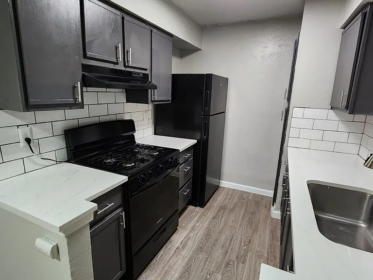 3553 E Overton Rd #1 — Photo 9