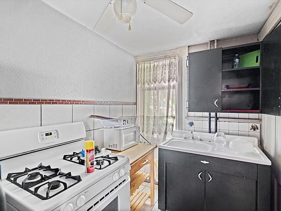 5th image of 812 Woodruff Place East Dr