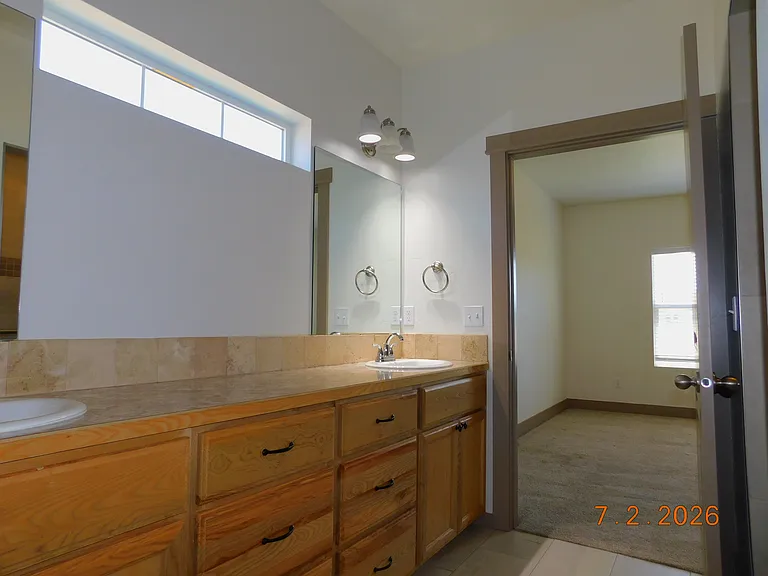 4039 Queen Anne Dr — Photo 7